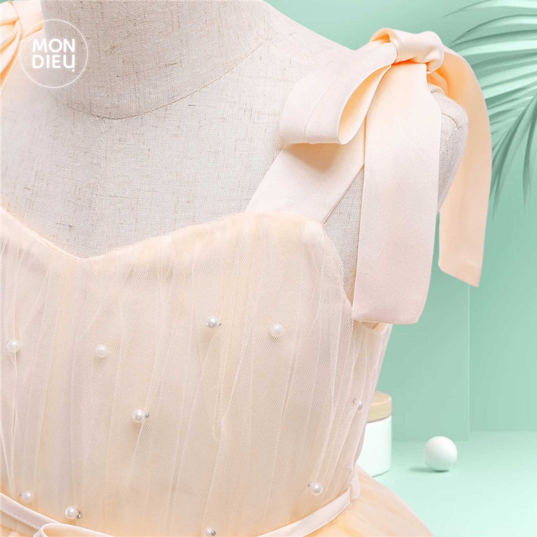 Vestido Charlotte color beige para niñas Mon Dieu!